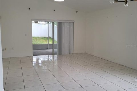 Casa en venta en Haines City, Florida, 4 dormitorios, 175.86 m2 № 2236772 - foto 13
