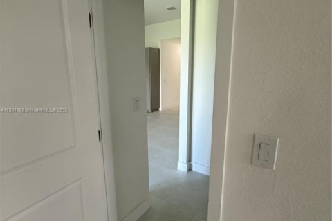 Casa en alquiler en Homestead, Florida, 4 dormitorios, 193.98 m2 № 1930985 - foto 19