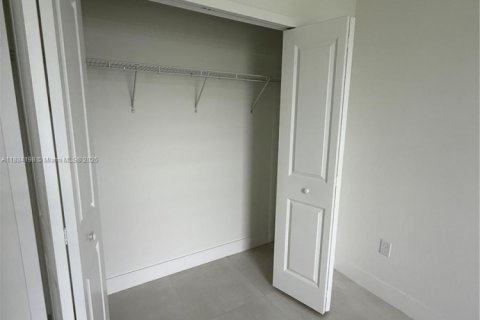 Casa en alquiler en Homestead, Florida, 4 dormitorios, 193.98 m2 № 1930985 - foto 25