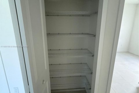 Casa en alquiler en Homestead, Florida, 4 dormitorios, 193.98 m2 № 1930985 - foto 20