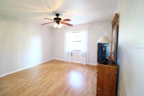 House in Ocala, Florida 2 bedrooms, 141.21 sq.m. № 1677801 - photo 20