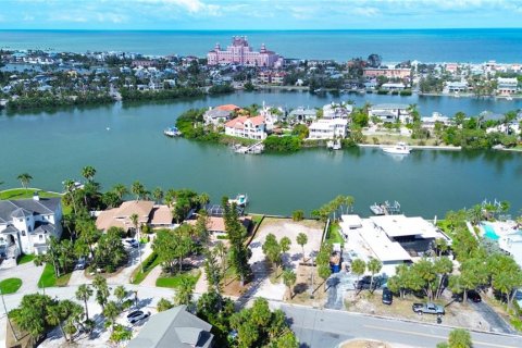 Land in Saint Pete Beach, Florida № 1686440 - photo 5