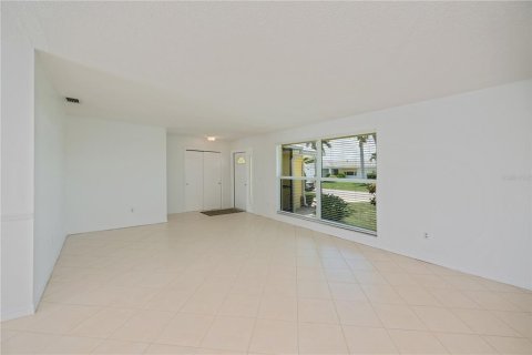 Casa en venta en Punta Gorda, Florida, 2 dormitorios, 142.88 m2 № 1850301 - foto 11