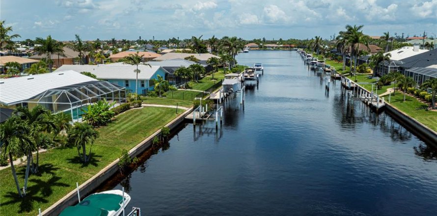 Casa en Punta Gorda, Florida 2 dormitorios, 142.88 m2 № 1850301