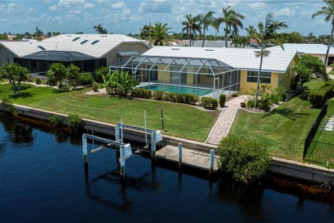 Casa en venta en Punta Gorda, Florida, 2 dormitorios, 142.88 m2 № 1850301 - foto 5