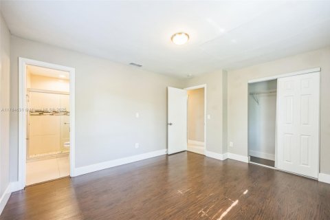 House in Boca Raton, Florida 3 bedrooms, 127.18 sq.m. № 1641180 - photo 6