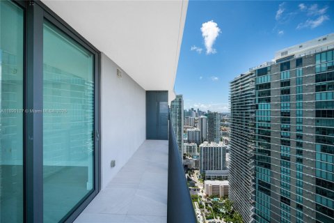Condo in Miami, Florida, 3 bedrooms  № 1945636 - photo 26