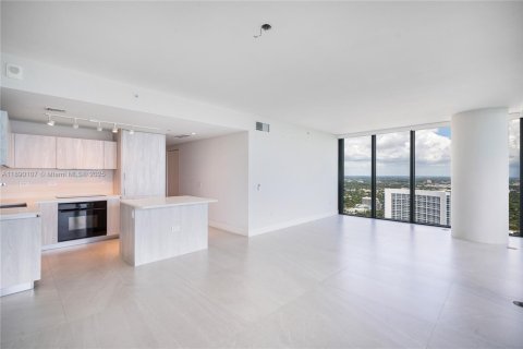Condo in Miami, Florida, 3 bedrooms  № 1945636 - photo 6