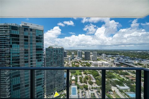 Condo in Miami, Florida, 3 bedrooms  № 1945636 - photo 25