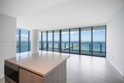 Condo in Miami, Florida, 3 bedrooms  № 1945636 - photo 5