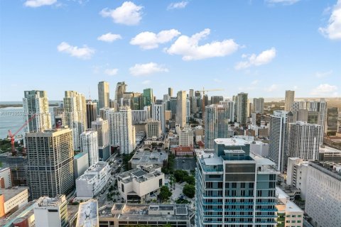 Condo in Miami, Florida  № 1811548 - photo 13