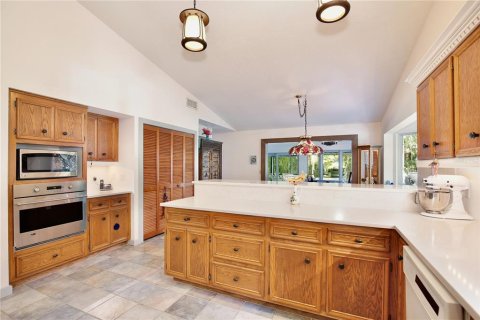 Villa ou maison à vendre à Longwood, Floride: 4 chambres, 346.62 m2 № 1745513 - photo 12
