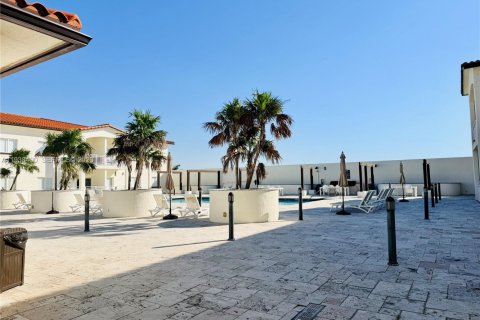 Condominio en venta en Doral, Florida, 2 dormitorios, 112.04 m2 № 2152631 - foto 26