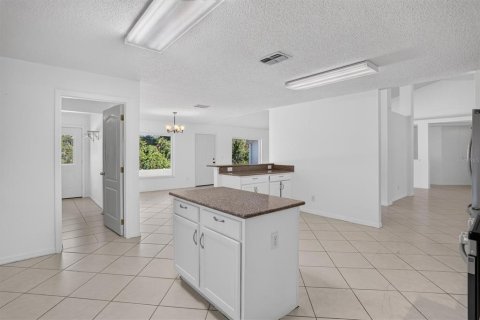Villa ou maison à vendre à Clermont, Floride: 4 chambres, 279.54 m2 № 2427327 - photo 16