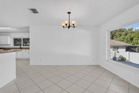 Villa ou maison à vendre à Clermont, Floride: 4 chambres, 279.54 m2 № 2427327 - photo 15