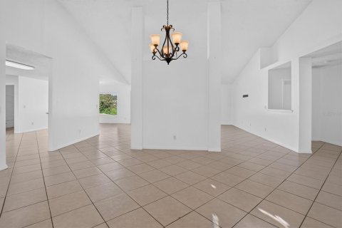 Villa ou maison à vendre à Clermont, Floride: 4 chambres, 279.54 m2 № 2427327 - photo 10