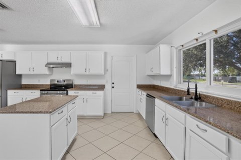 Villa ou maison à vendre à Clermont, Floride: 4 chambres, 279.54 m2 № 2427327 - photo 18