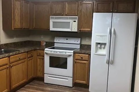 Apartamento en alquiler en Kissimmee, Florida, 3 dormitorios, 113.62 m2 № 1767797 - foto 2