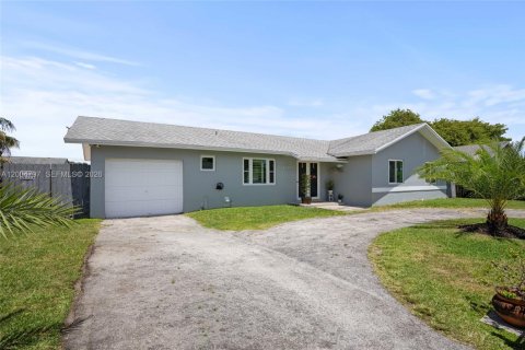 Villa ou maison à Homestead, Floride 3 chambres, 124.77 m2 № 2068655