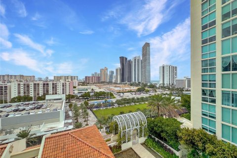 Снять в аренду кондоминиум в Санни-Айлс-Бич, Флорида 3 спальни, 135.45м2, № 1984437 - фото 19