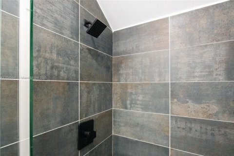Купить таунхаус в Форт-Лодердейл, Флорида 4 спальни, 227.98м2, № 1715135 - фото 8