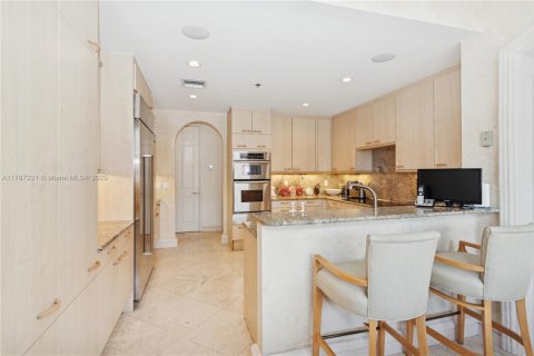 Condo in Coral Gables, Florida, 3 bedrooms  № 1660203 - photo 16