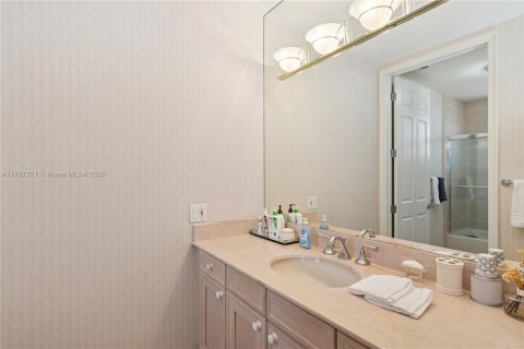 Condo in Coral Gables, Florida, 3 bedrooms  № 1660203 - photo 19