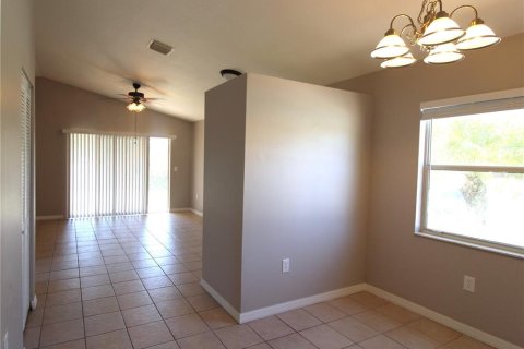 Appartement à louer à Sarasota, Floride: 2 chambres, 81.29 m2 № 1869679 - photo 3