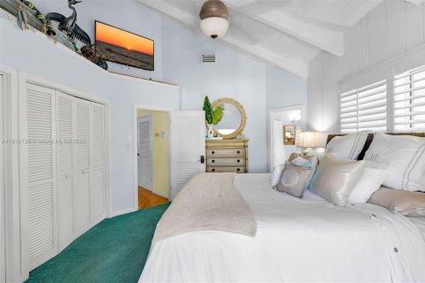 House in Marathon, Florida 3 bedrooms, 200.58 sq.m. № 1804577 - photo 27
