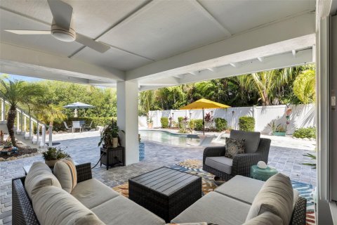 House in Marathon, Florida 3 bedrooms, 200.58 sq.m. № 1804577 - photo 8