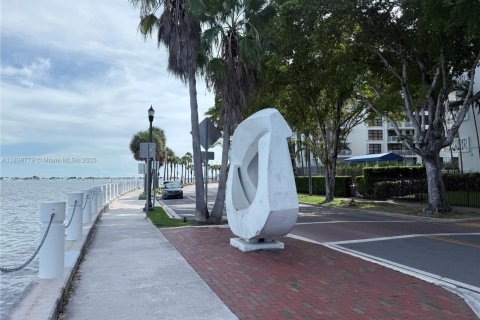 Copropriété à vendre à Miami, Floride: 2 chambres, 91.6 m2 № 1825722 - photo 6