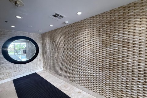 Copropriété à vendre à Miami, Floride: 2 chambres, 91.6 m2 № 1825722 - photo 25