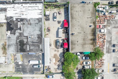 Купить коммерческую недвижимость в Холливуд, Флорида № 1958730 - фото 2