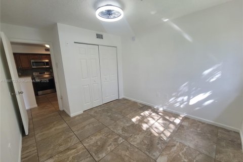 Купить кондоминиум в Мирамар, Флорида 3 спальни, 104.52м2, № 1948926 - фото 21