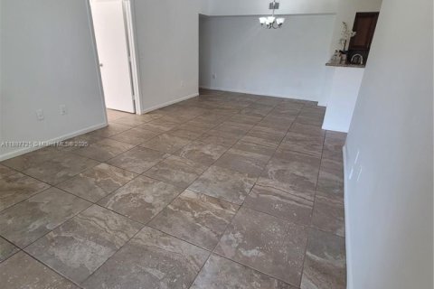 Купить кондоминиум в Мирамар, Флорида 3 спальни, 104.52м2, № 1948926 - фото 14