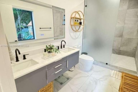 Снять в аренду виллу или дом в Майами, Флорида 3 спальни, 162.76м2, № 2029333 - фото 25