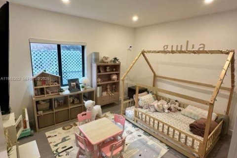 Снять в аренду виллу или дом в Майами, Флорида 3 спальни, 162.76м2, № 2029333 - фото 18