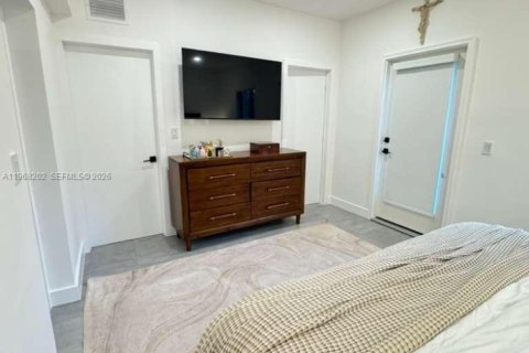 Снять в аренду виллу или дом в Майами, Флорида 3 спальни, 162.76м2, № 2029333 - фото 23