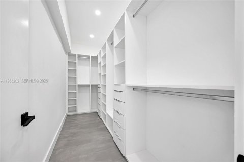 Снять в аренду виллу или дом в Майами, Флорида 3 спальни, 162.76м2, № 2029333 - фото 24