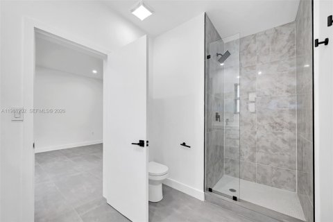 Снять в аренду виллу или дом в Майами, Флорида 3 спальни, 162.76м2, № 2029333 - фото 20