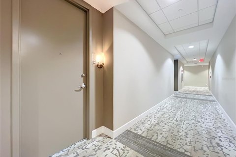 Condo in Orlando, Florida, 1 bedroom  № 2369607 - photo 13