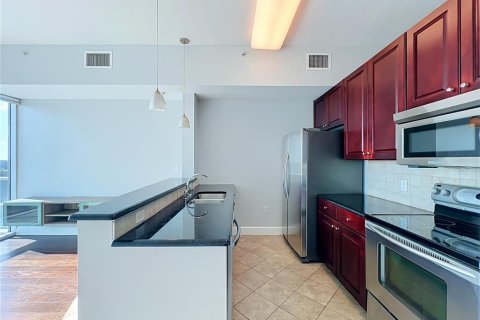 Condo in Orlando, Florida, 1 bedroom  № 2369607 - photo 29