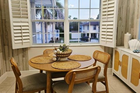 Villa ou maison à vendre à Bonita Springs, Floride: 3 chambres, 111.95 m2 № 1893798 - photo 27