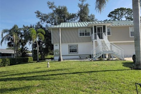 Villa ou maison à vendre à Bonita Springs, Floride: 3 chambres, 111.95 m2 № 1893798 - photo 5