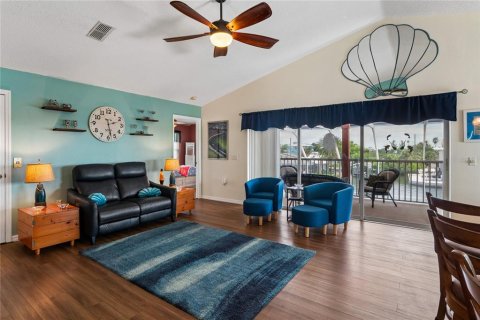 Villa ou maison à vendre à Hernando Beach, Floride: 3 chambres, 131.55 m2 № 2291539 - photo 8