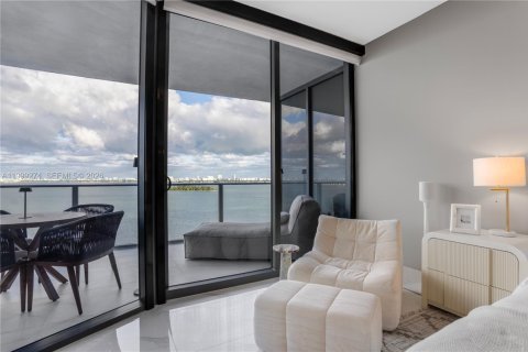 Condo in Miami, Florida, 4 bedrooms  № 2064045 - photo 27