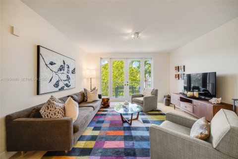 Condominio en venta en Miami, Florida, 2 dormitorios, 119.57 m2 № 1992915 - foto 1