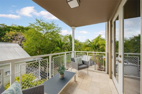 Condominio en venta en Miami, Florida, 2 dormitorios, 119.57 m2 № 1992915 - foto 17