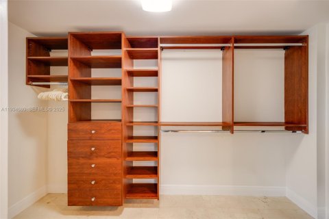 Condominio en venta en Miami, Florida, 2 dormitorios, 119.57 m2 № 1992915 - foto 13