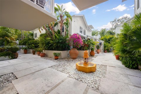 Condominio en venta en Miami, Florida, 2 dormitorios, 119.57 m2 № 1992915 - foto 20